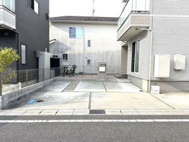Slide 4