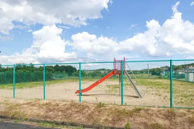 Slide 4
