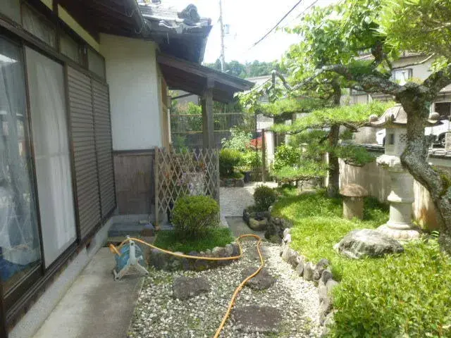 Slide 4
