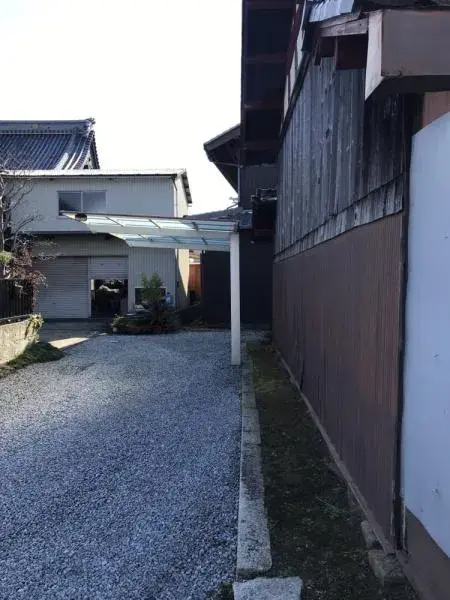 Slide 4