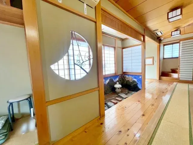 Slide 4