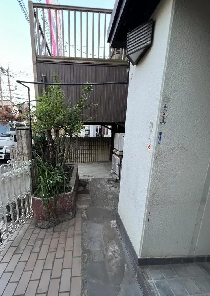 Slide 4