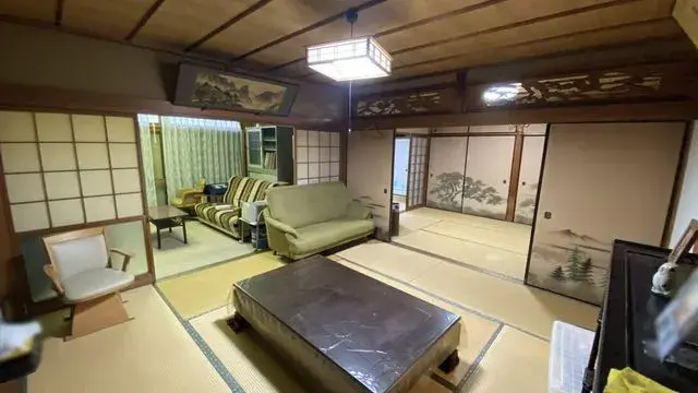 Slide 4