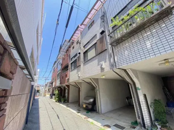 Slide 4
