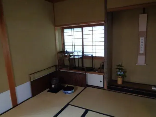Slide 4