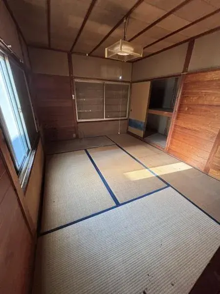 Slide 4