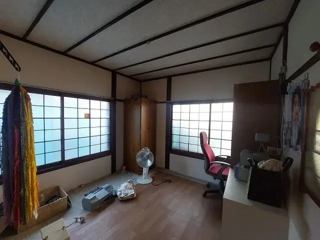 Slide 4