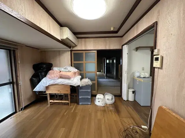 Slide 4