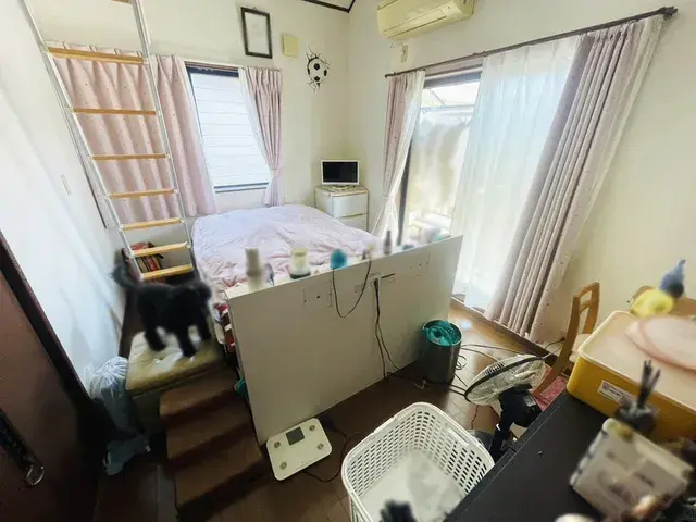 Slide 4