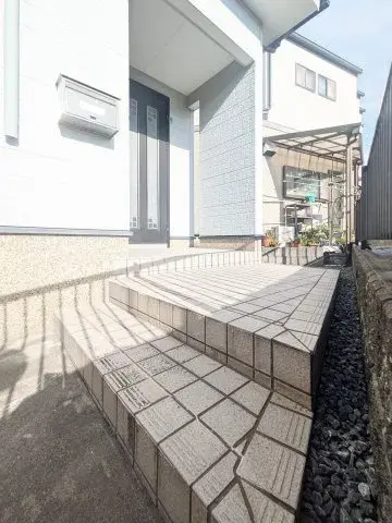 Slide 4