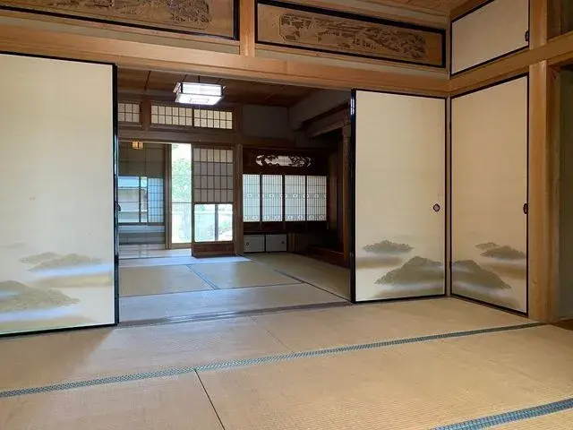 Slide 4