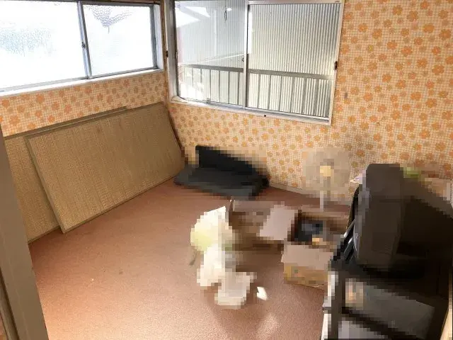 Slide 4