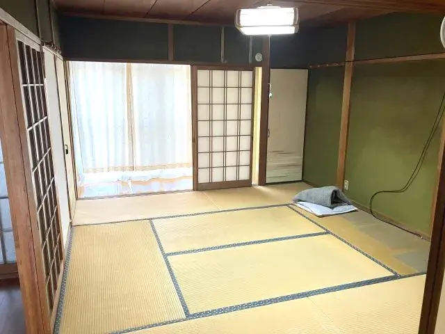 Slide 4