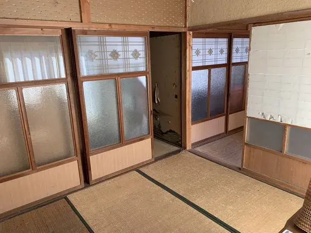 Slide 4
