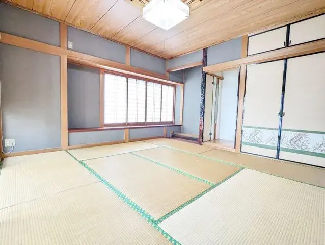 Slide 4