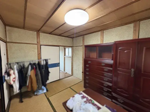 Slide 4