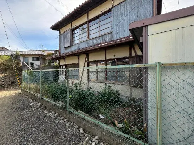 Slide 4