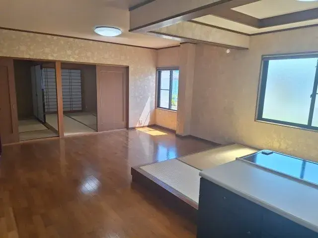 Slide 4