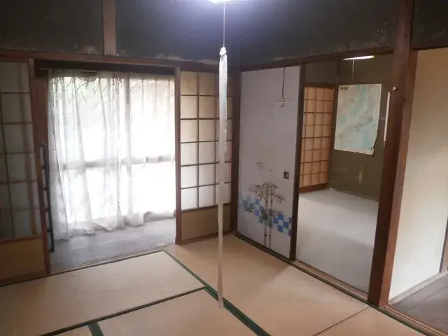 Slide 4