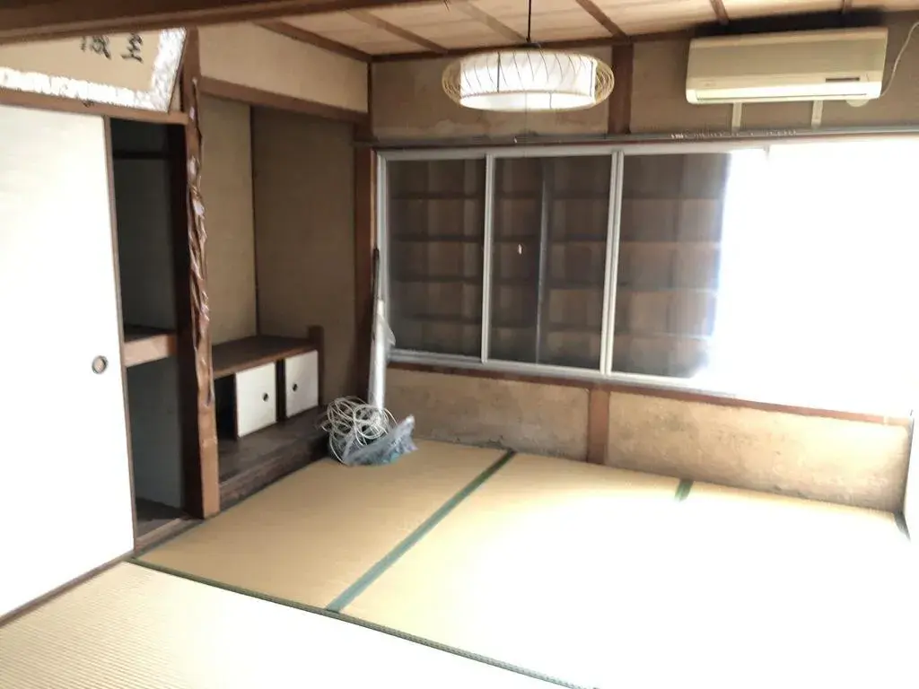 Slide 4