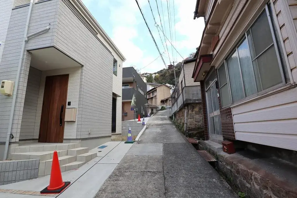 Slide 4