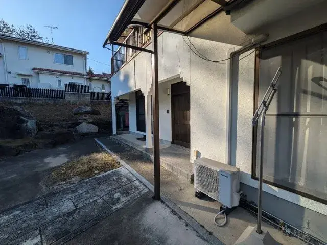 Slide 4