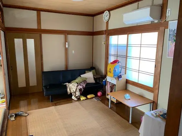 Slide 4
