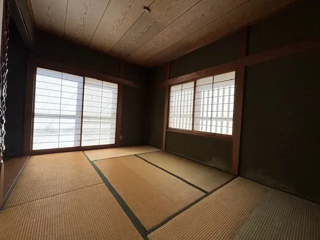 Slide 4