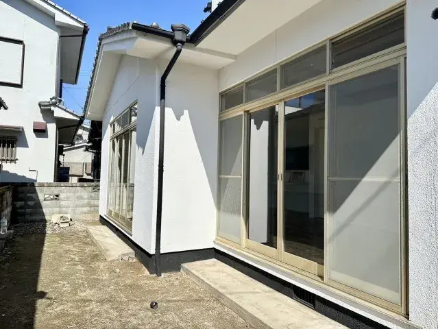 Slide 4
