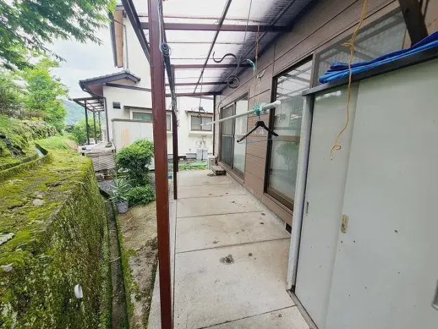 Slide 5