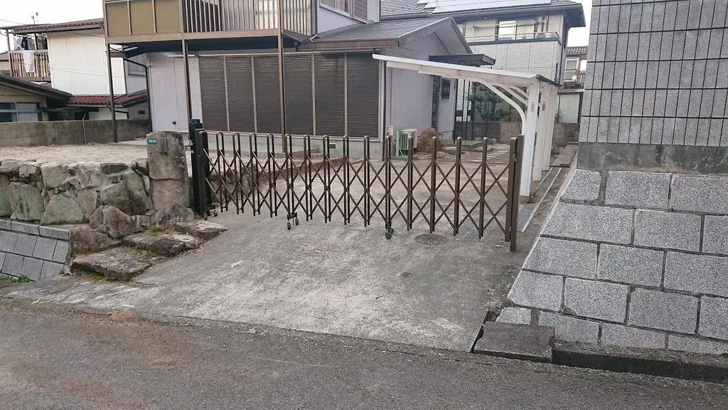 Slide 4