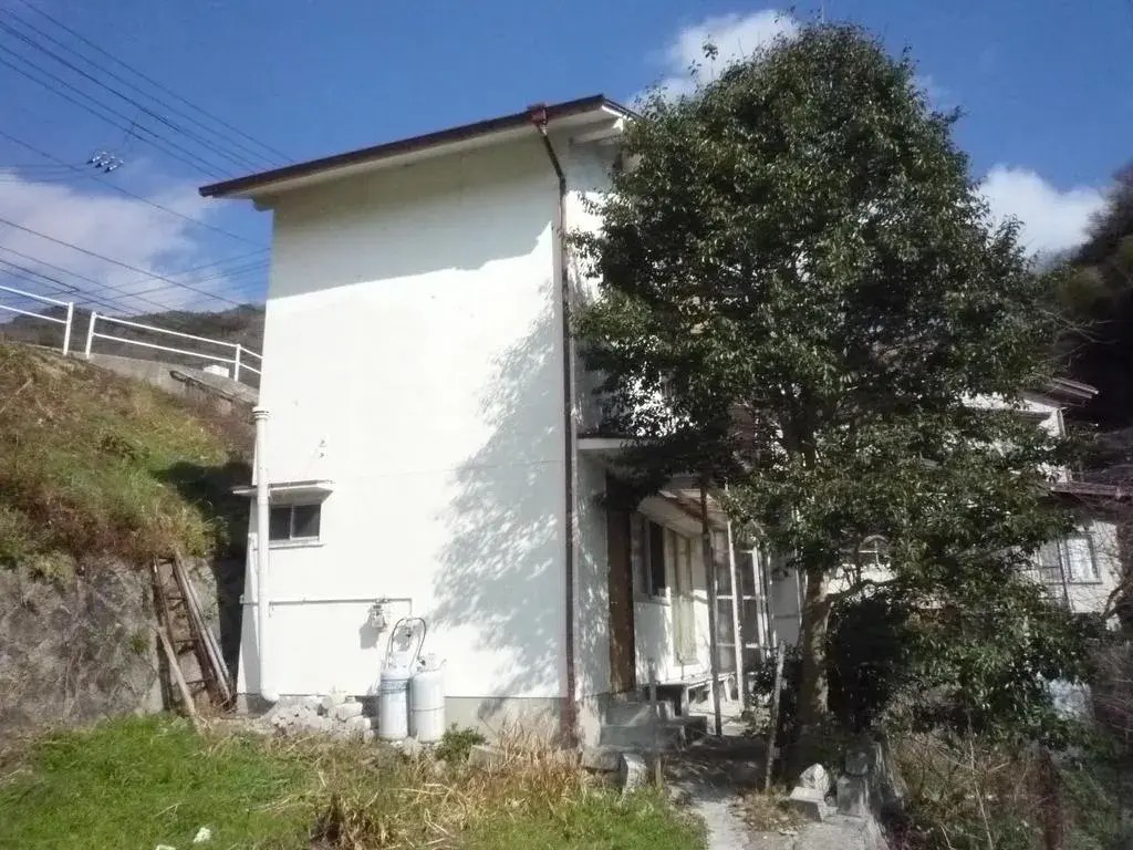 Slide 0