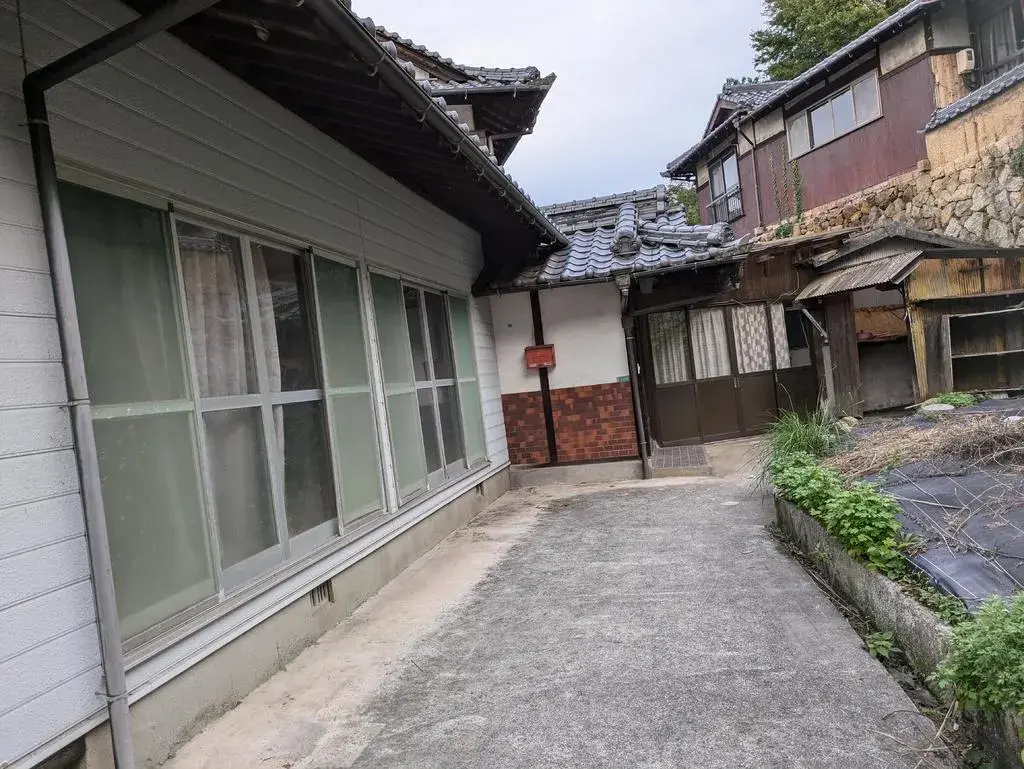 Slide 3