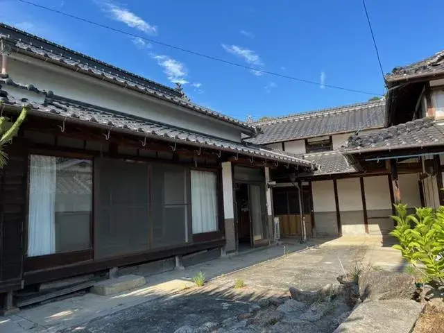 Slide 0