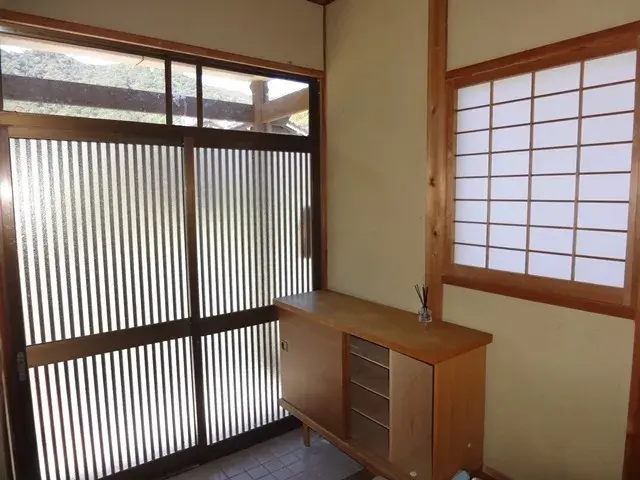 Slide 4