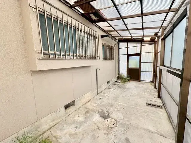 Slide 4