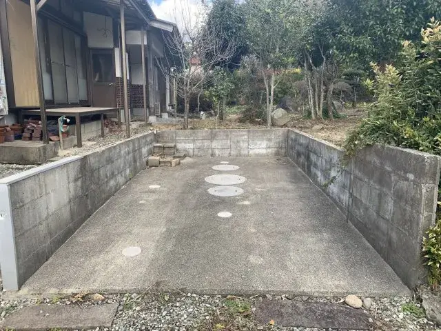 Slide 4