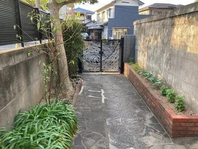 Slide 4
