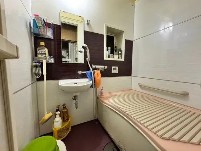 Slide 4