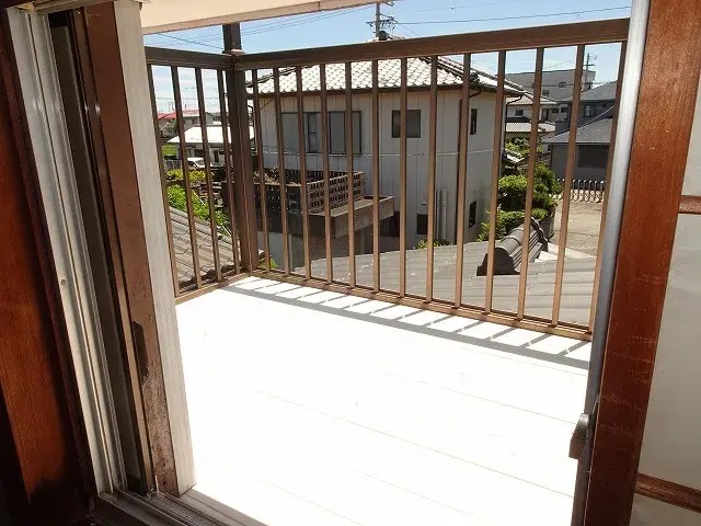 Slide 4