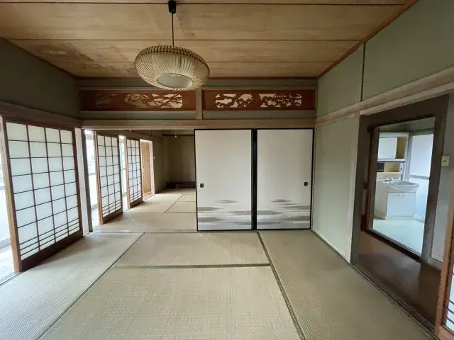Slide 4