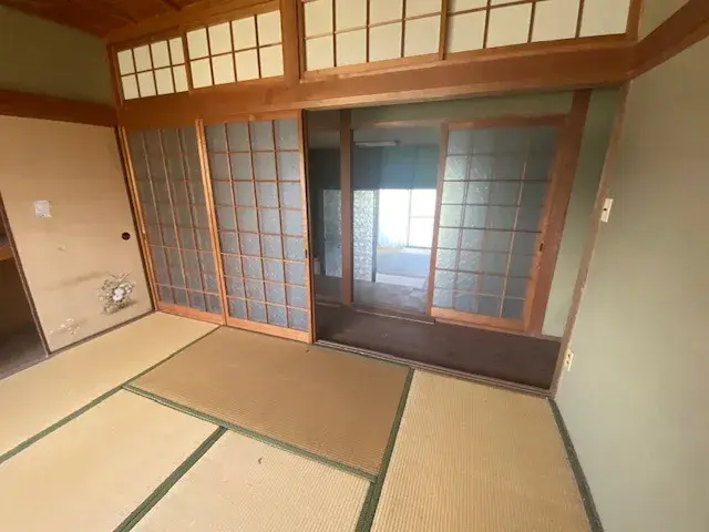 Slide 4