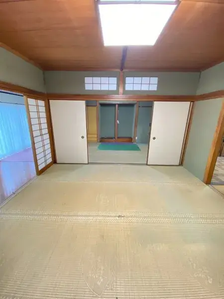 Slide 4