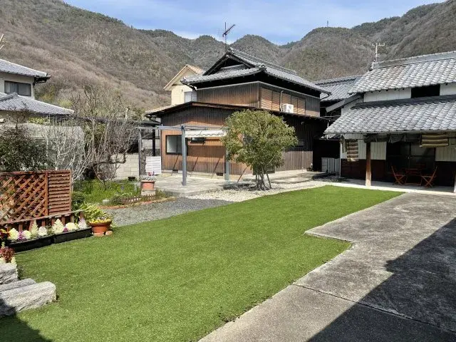 Slide 0