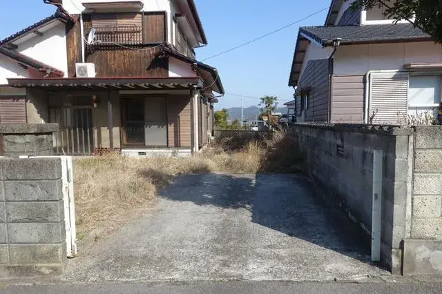 Slide 4