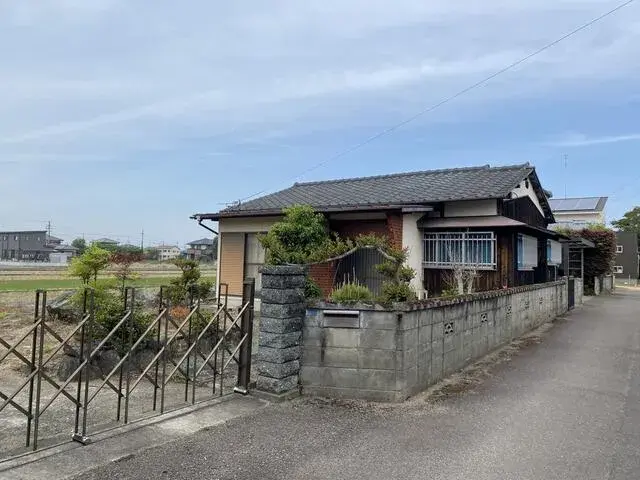 Slide 0
