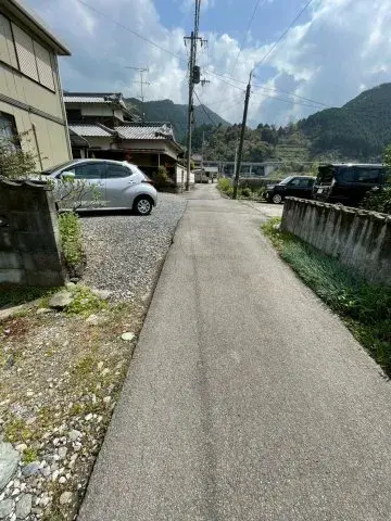 Slide 4