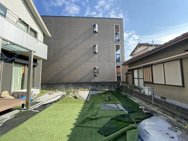 Slide 4