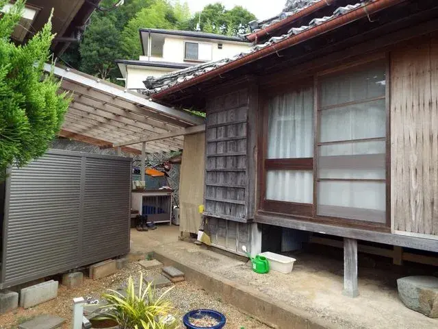 Slide 2
