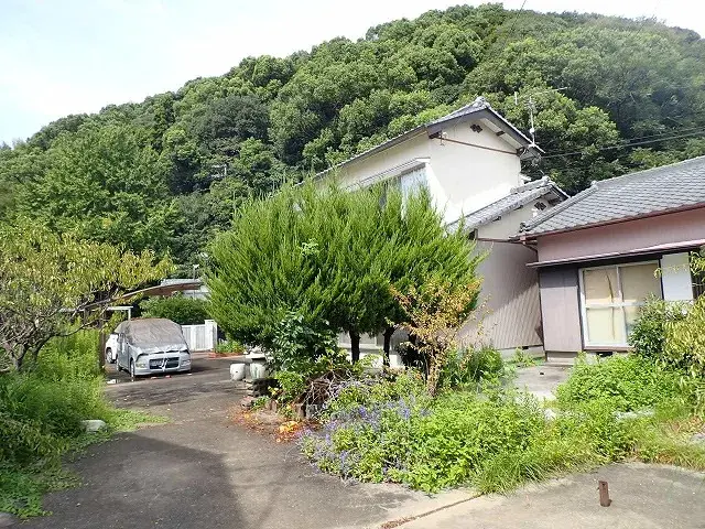 Slide 0